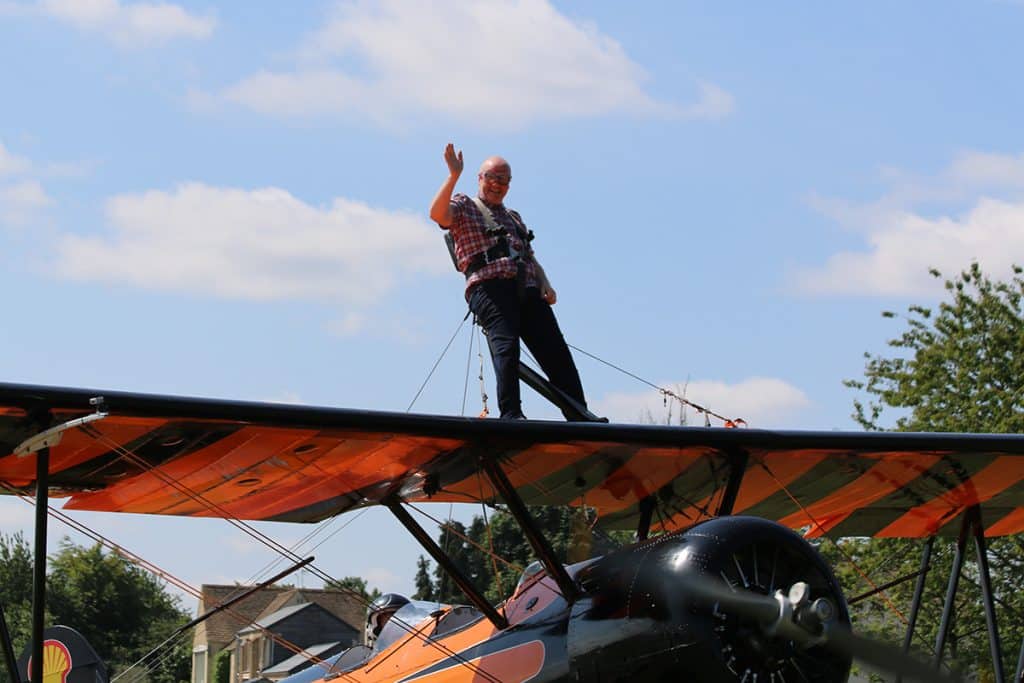 Allan Love wingwalk